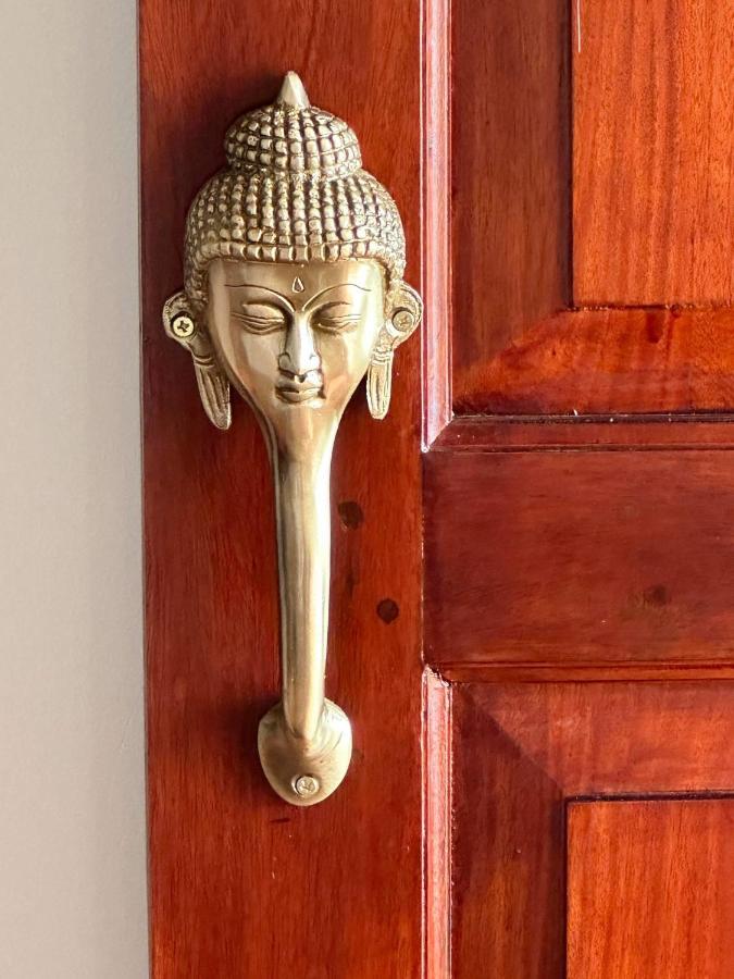 Buddha Beach Hotel 可瓦兰 外观 照片