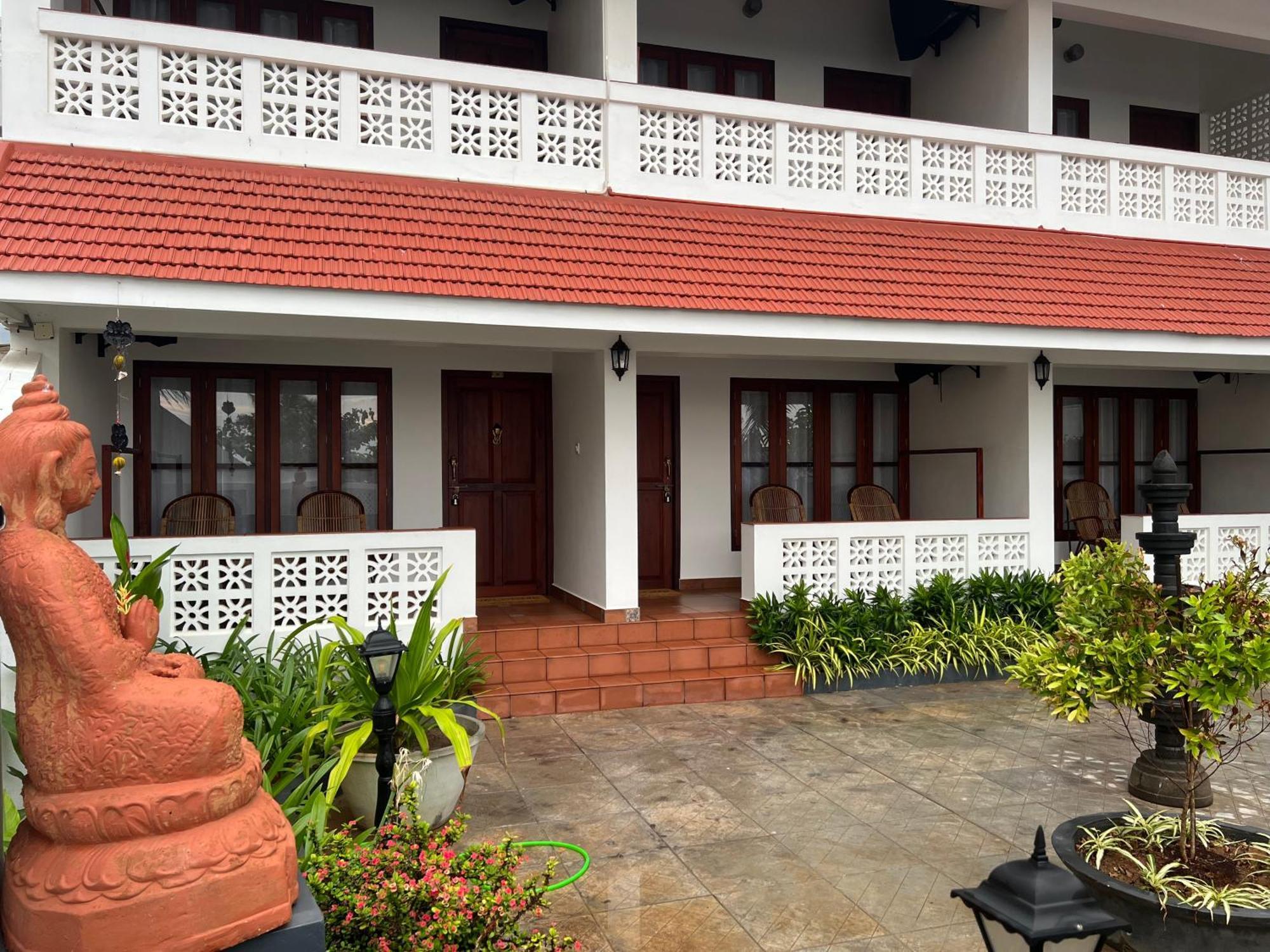 Buddha Beach Hotel 可瓦兰 外观 照片