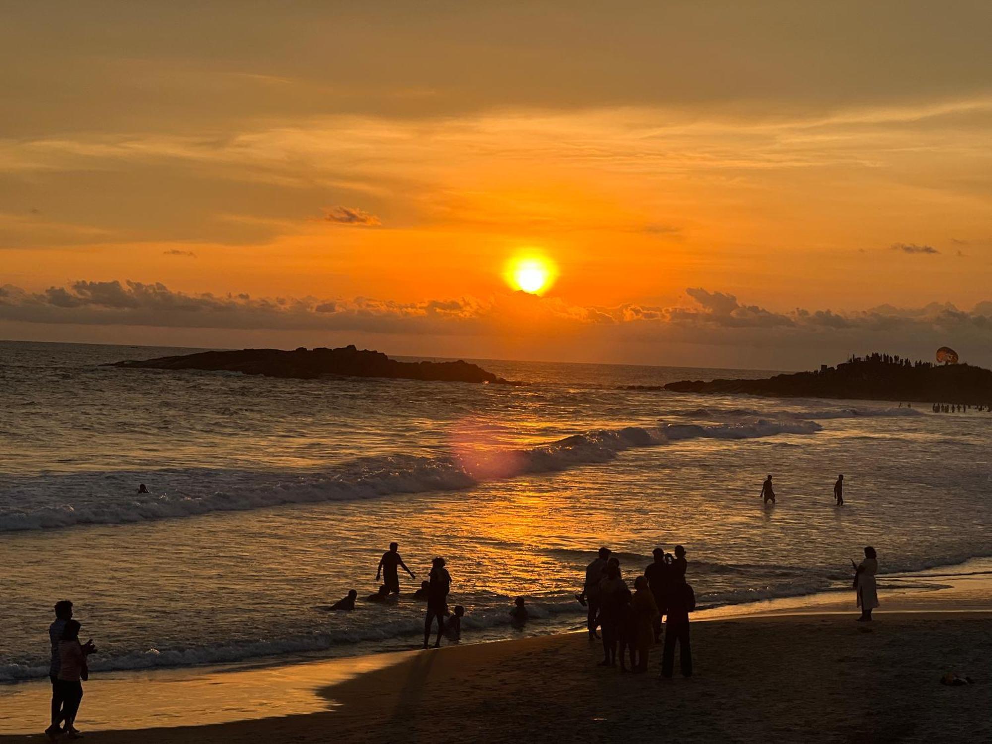Buddha Beach Hotel 可瓦兰 外观 照片